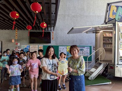 1140627_新北市立圖書館行動書車