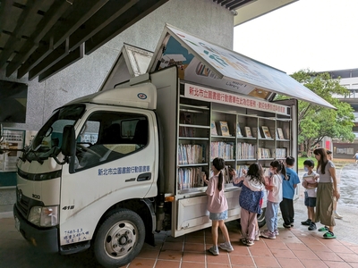 1150626_新北市立圖書館「行動圖書館」閱讀野餐