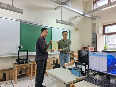 1150318「STEAM課程體驗-雷雕校園木」研習